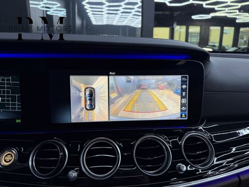 Used 2018 Mercedes-Benz E 63 AMG S image 31