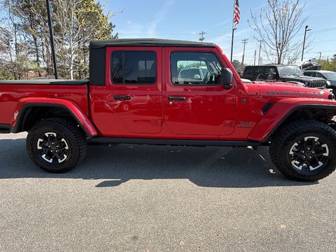 Used 2025 Jeep Gladiator Rubicon image 7