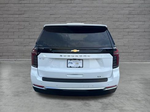 Used 2025 Chevrolet Suburban LT AWD/4WD image 6