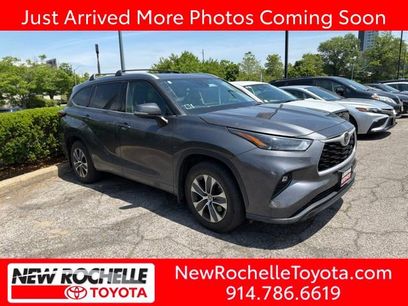 Used 2022 Toyota Highlander XLE