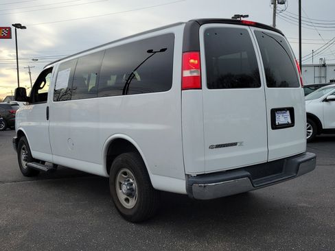 Used 2017 Chevrolet Express 2500 LT w/ LT Preferred Equipment Group image 3