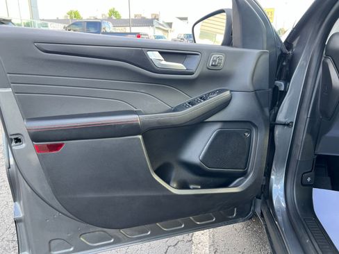 Used 2022 Ford Escape SEL w/ SEL Stealth AWD Package image 24