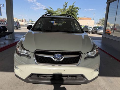 Used 2015 Subaru Crosstrek 2.0i Premium AWD/4WD image 3