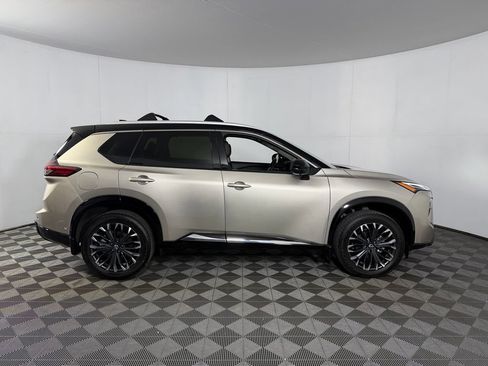 Used 2026 Nissan Rogue Platinum w/ Platinum Premium Package AWD/4WD image 6