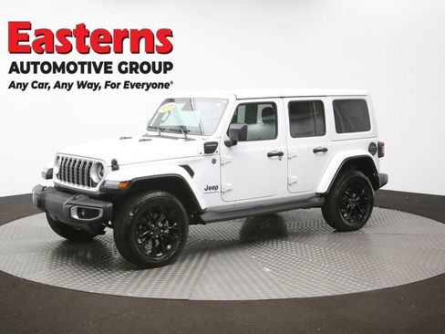 Used 2025 Jeep Wrangler Unlimited Sahara image 56