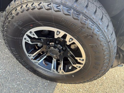 Used 2020 Toyota Tacoma SR image 20