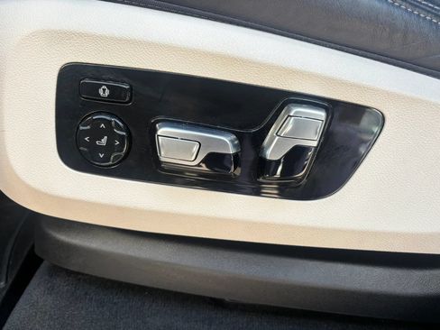 Used 2021 BMW X7 M50i AWD/4WD image 29
