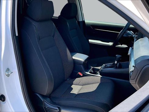 Used 2025 Honda CR-V EX image 9