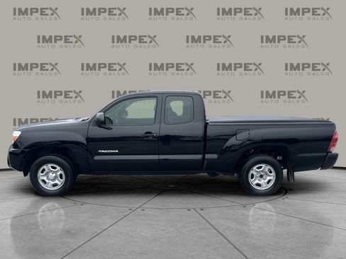 Used 2014 Toyota Tacoma 2WD Access Cab image 2