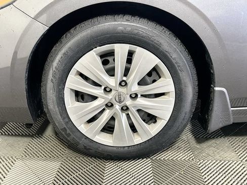Used 2025 Nissan Sentra S FWD image 27