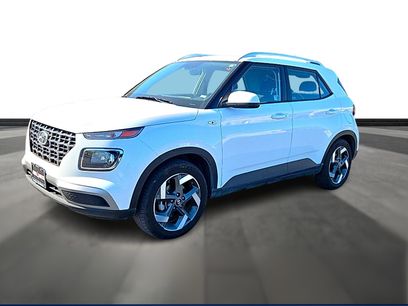 Used 2025 Hyundai Venue SEL