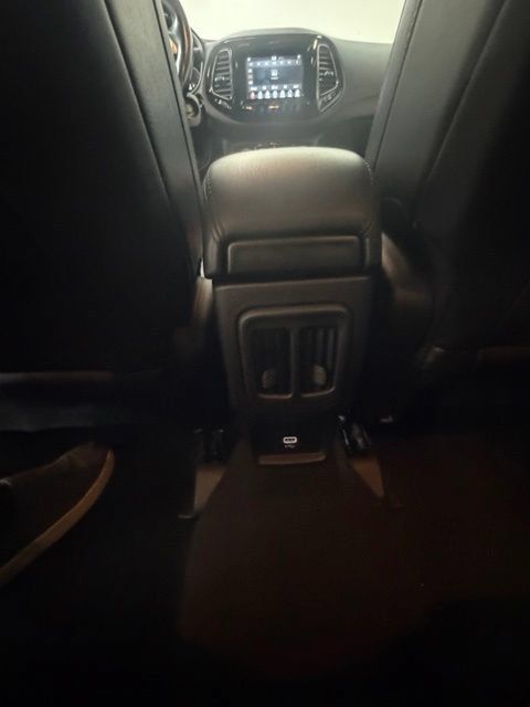 Used 2020 Jeep Compass Latitude AWD/4WD image 25