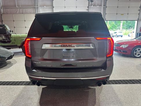 Used 2021 GMC Yukon Denali w/ Denali Premium Package AWD/4WD image 4