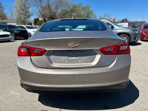 Used 2025 Chevrolet Malibu LT FWD image 6