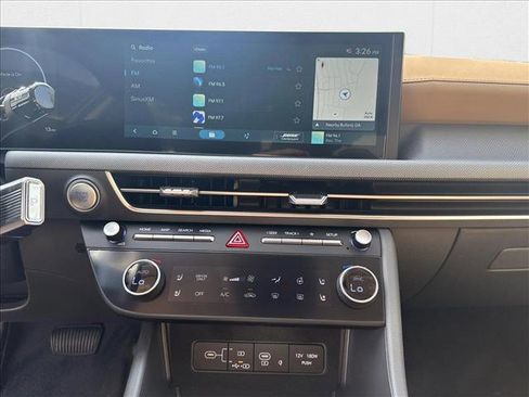 New 2025 Hyundai Sonata Limited image 14