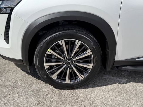 New 2026 Nissan Pathfinder Platinum AWD/4WD image 30
