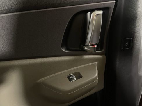 New 2026 Kia Carnival SX FWD image 38