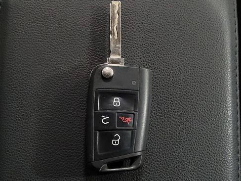 Used 2019 Volkswagen Jetta S w/ Driver Assistance Package image 32