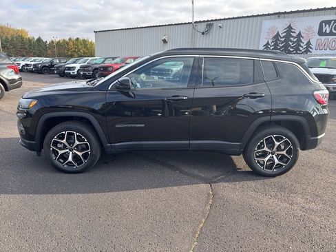 New 2025 Jeep Compass Limited w/ Sun & Sound Group image 2