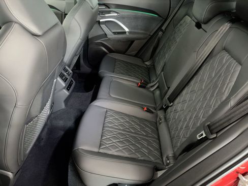 New 2025 Audi SQ5 Prestige image 15