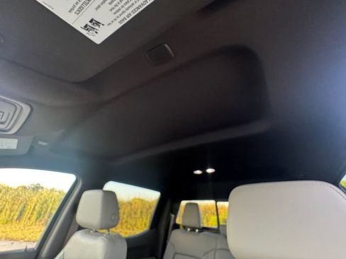 Used 2020 Chevrolet Silverado 1500 LT w/ Texas Edition AWD/4WD image 27