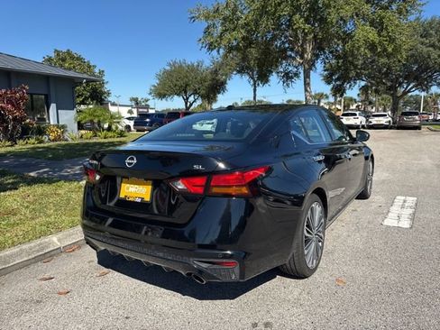 Used 2023 Nissan Altima 2.5 SL FWD image 7