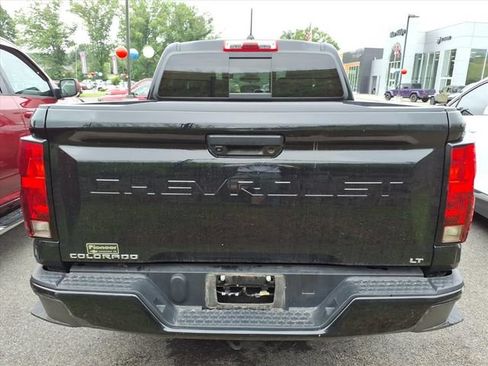 Used 2024 Chevrolet Colorado LT w/ LT Convenience Package AWD/4WD image 7