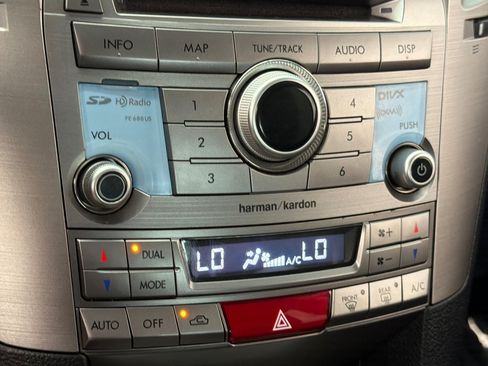 Used 2013 Subaru Outback 3.6R Limited AWD/4WD image 18