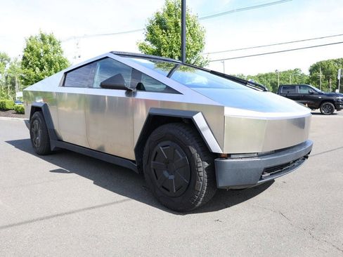 Used 2024 Tesla Cybertruck Cyberbeast AWD/4WD image 7