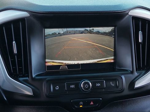 Used 2024 GMC Terrain SLE image 22