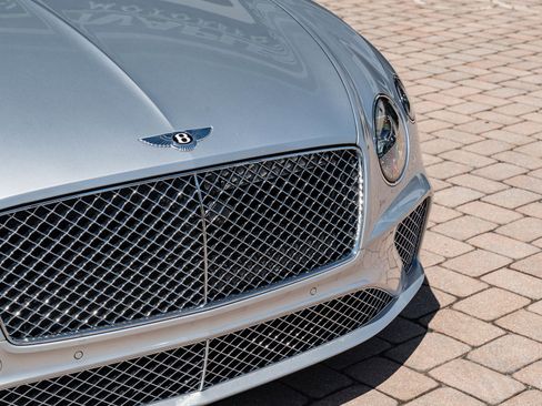 Used 2022 Bentley Continental GT AWD/4WD image 5