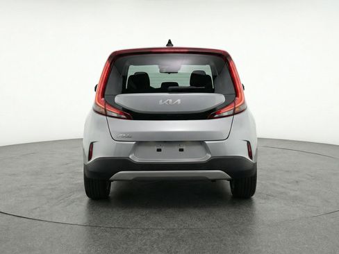 Used 2025 Kia Soul LX w/ LX Technology Package FWD image 7