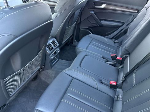 Used 2024 Audi Q5 2.0T Prestige w/ Prestige Package image 13
