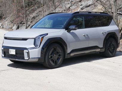 Certified 2026 Kia EV9 GT-Line