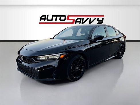 Used 2025 Honda Civic Sport image 3