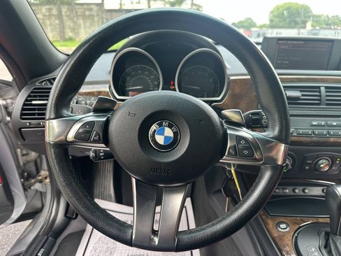 Used 2006 BMW Z4 3.0si RWD image 16