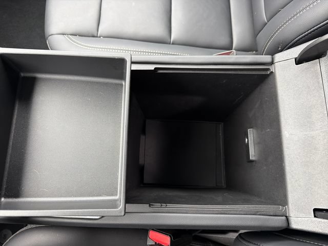 Used 2026 GMC Acadia Elevation w/ Elevation Premium Package AWD/4WD image 28