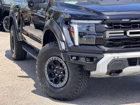 Used 2025 Ford F150 Raptor AWD/4WD image 4