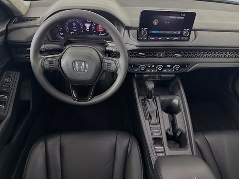 Certified 2023 Honda Accord EX image 26