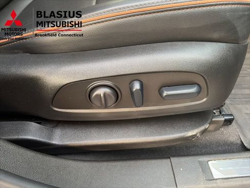 Used 2023 GMC Acadia AT4 w/ GMC Pro Grade Package image 23