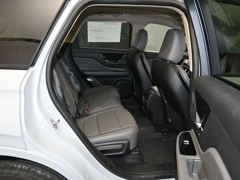 New 2025 Lincoln Corsair Reserve w/ Jet Appearance Package image 27