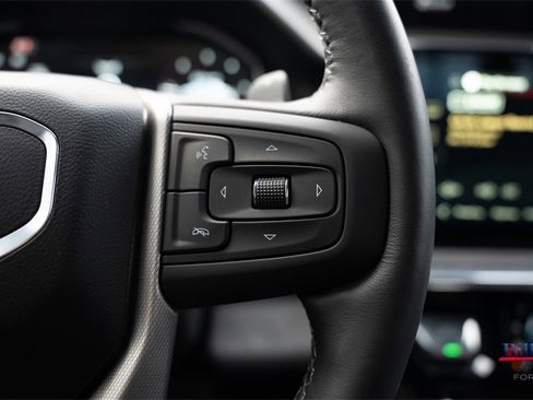 Used 2024 GMC Sierra 1500 Denali image 13