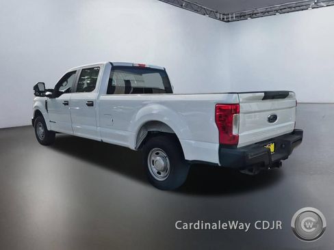 Used 2019 Ford F250 XL w/ Power Equipment Group RWD image 5