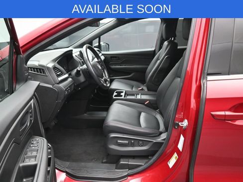 Used 2024 Honda Odyssey Sport image 9