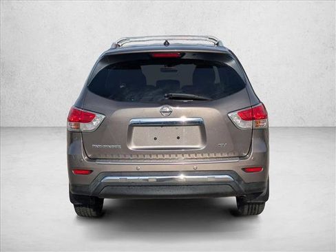 Used 2014 Nissan Pathfinder SV w/ Cargo Package image 6