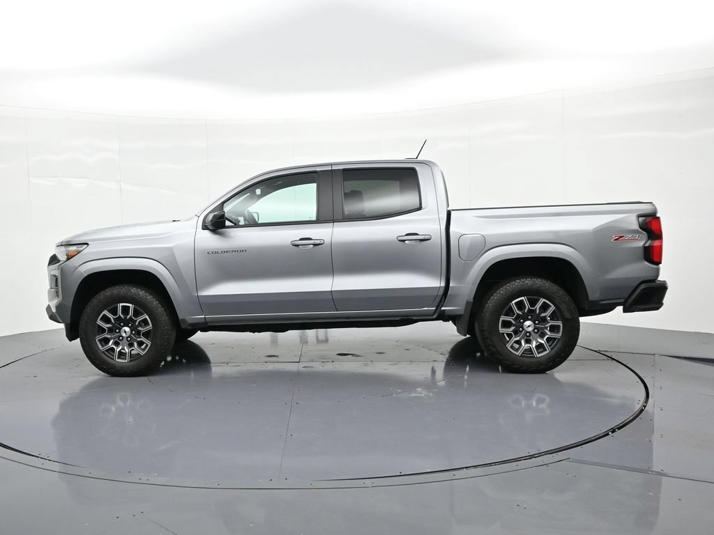 Used 2023 Chevrolet Colorado Z71 w/ Z71 Convenience Package 2 AWD/4WD image 8