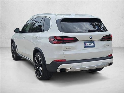 Used 2024 BMW X5 sDrive40i w/ Premium Package image 8