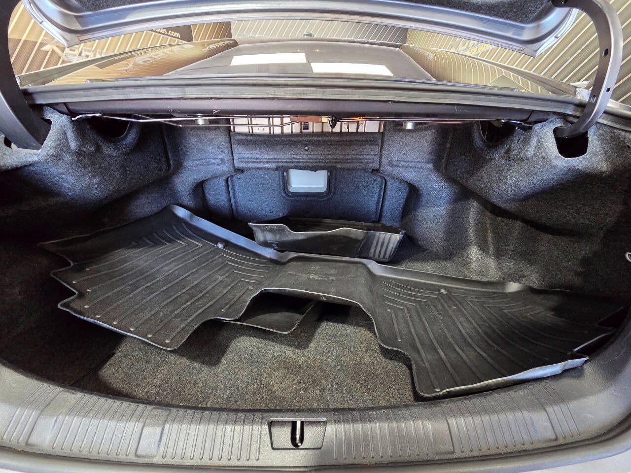 Used 2014 Toyota Avalon XLE Touring FWD image 30
