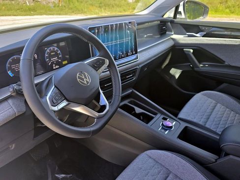 New 2025 Volkswagen Tiguan S image 24