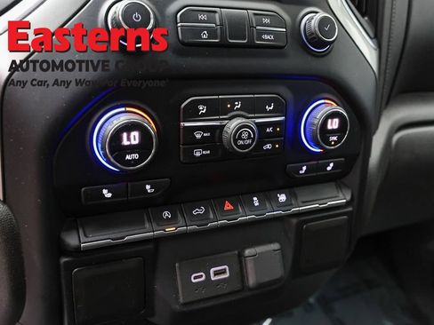 Used 2020 Chevrolet Silverado 1500 LT w/ Convenience Package AWD/4WD image 19